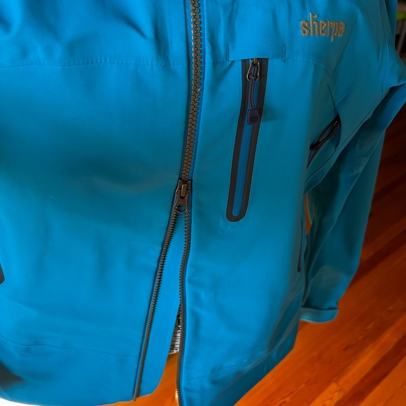 Sherpa Adventure Gear Soft Shell Jacket - Picture 3 of 10